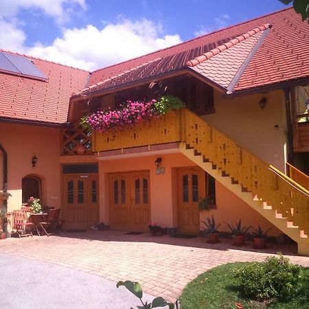 Apartment Beli Zajec Mozirje Bagian luar foto